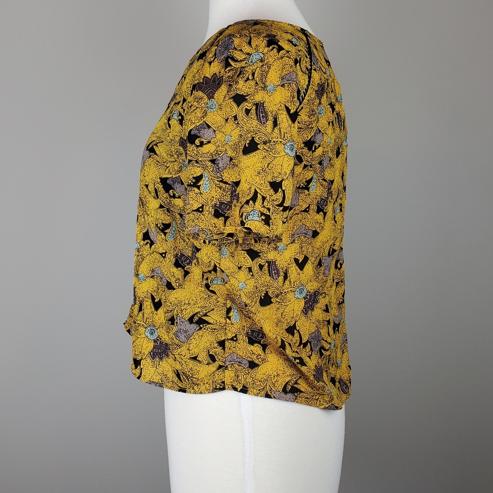 ASTR Yellow Floral Print Cropped Top - Picture 3 of 9
